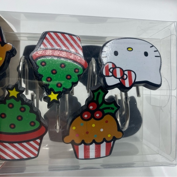 Hello Kitty by Sanrio Shower Curtain Hooks New In Box Set Of 12 Christmas Design - Picture 4 of 8